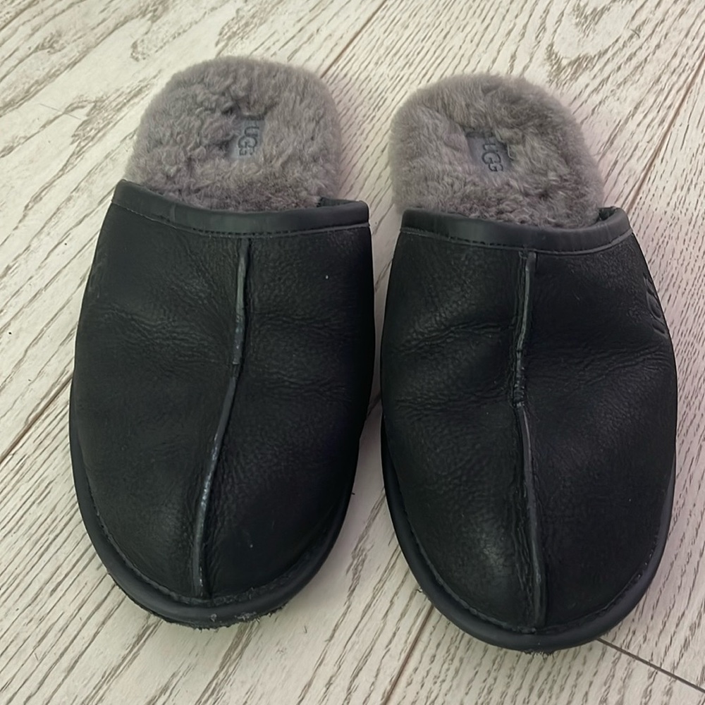 UGG Scuff Slippers